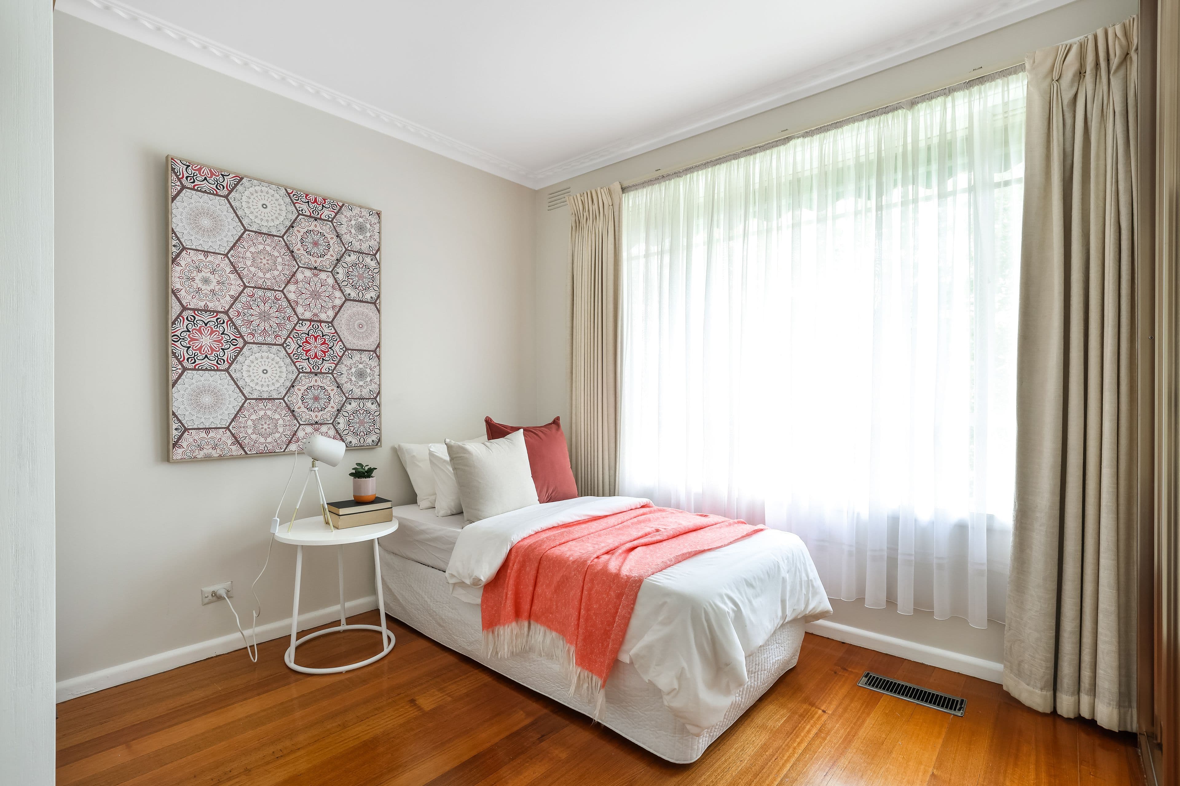 86 Valley Crescent, Glenroy VIC 3046, Glenroy - Thumbnail 8