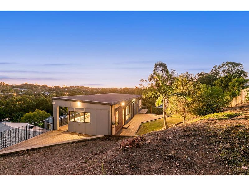 59 Roseglen Street, Greenslopes QLD 4120, Greenslopes - Thumbnail 2