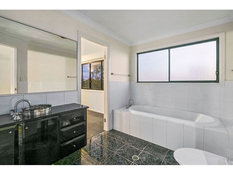59 Roseglen Street, Greenslopes QLD 4120, Greenslopes - Thumbnail 5
