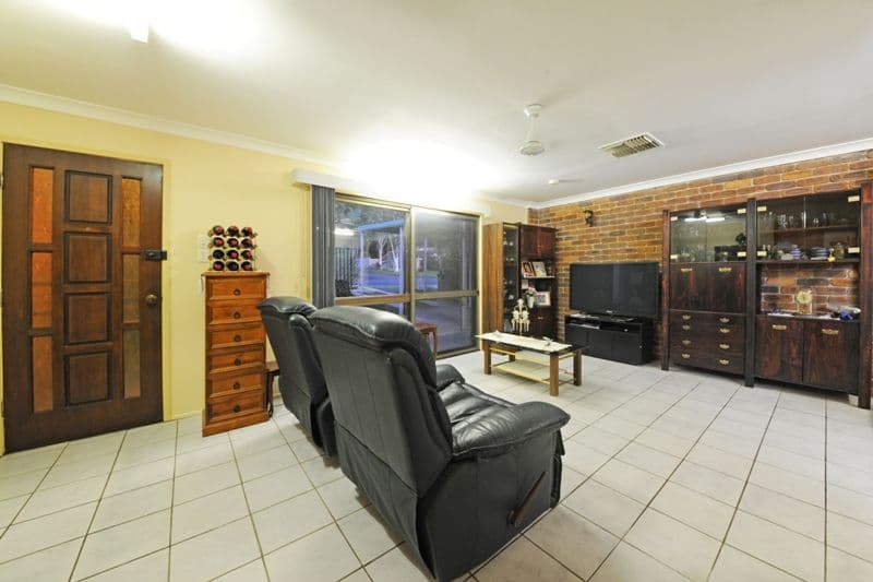 24 Wambiri Street, CANNONVALE QLD 4802, Cannonvale - Thumbnail 2