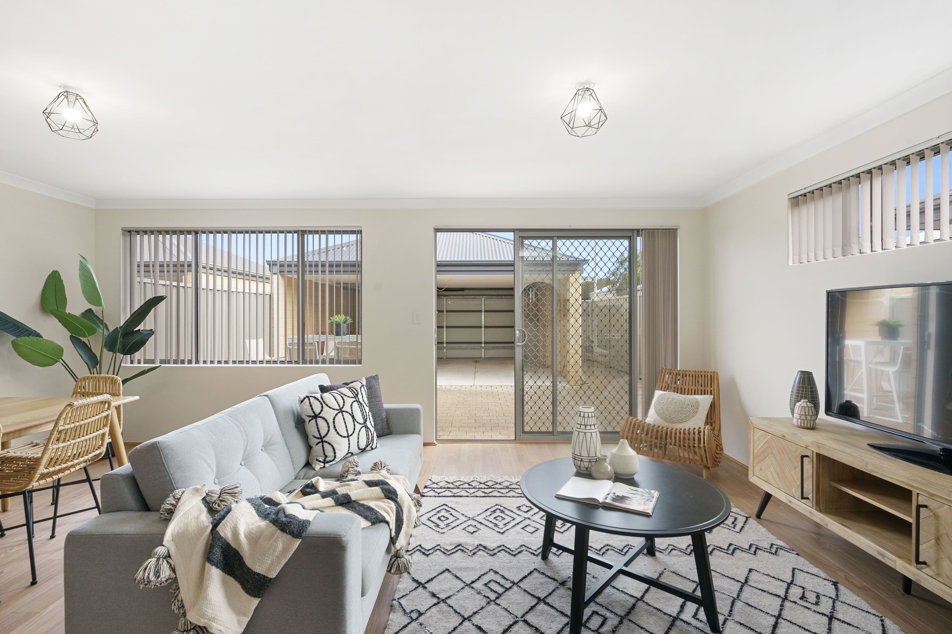 10 Drimmie Road, Clarkson WA 6030, Clarkson - Thumbnail 5