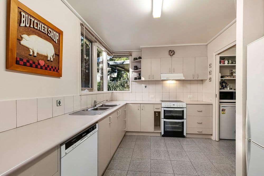 1 Sunhill Road, Mount Waverley VIC 3149, Mount Waverley - Thumbnail 5