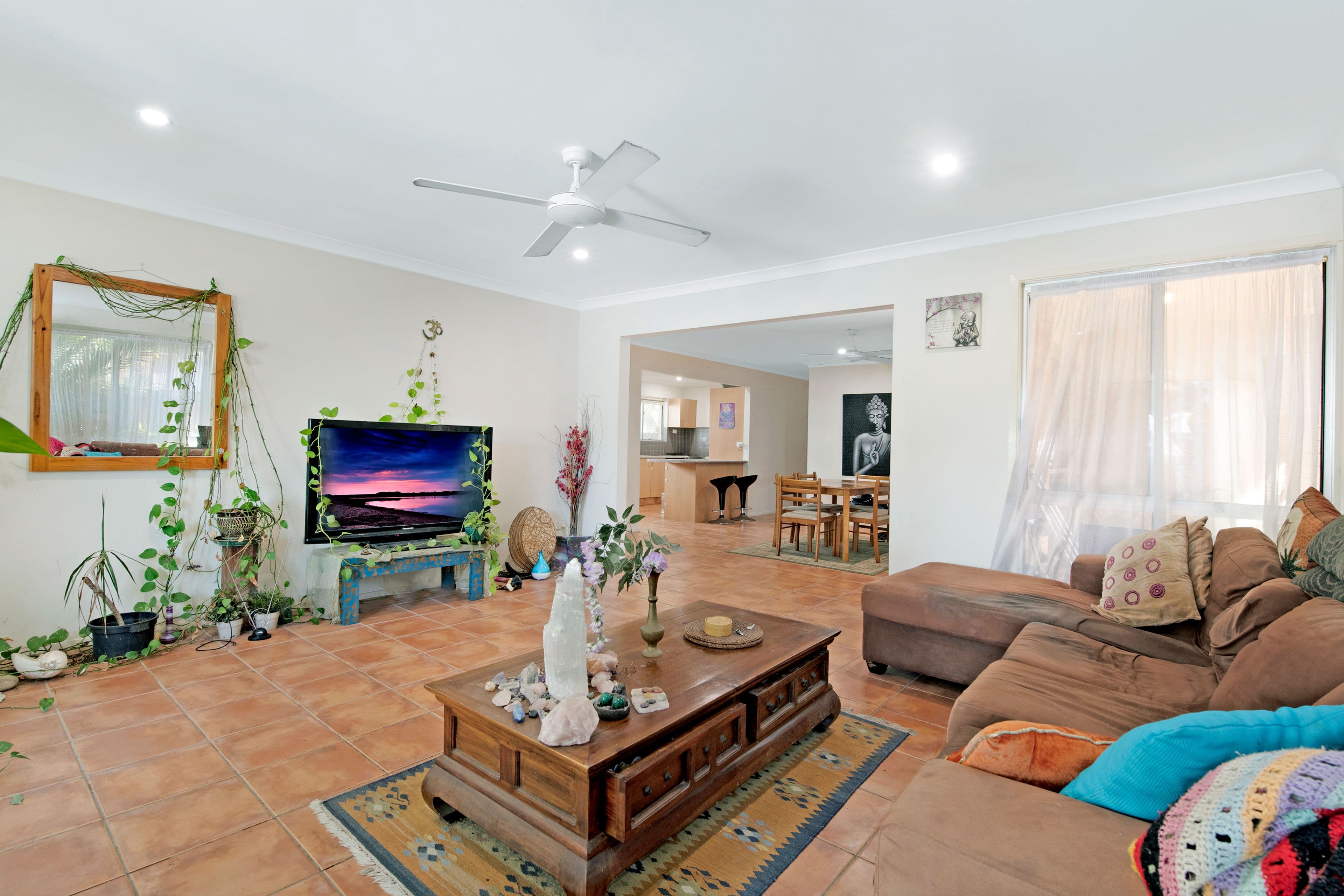98 Dolphin Avenue, Mermaid Beach QLD 4218, Mermaid Beach - Thumbnail 4