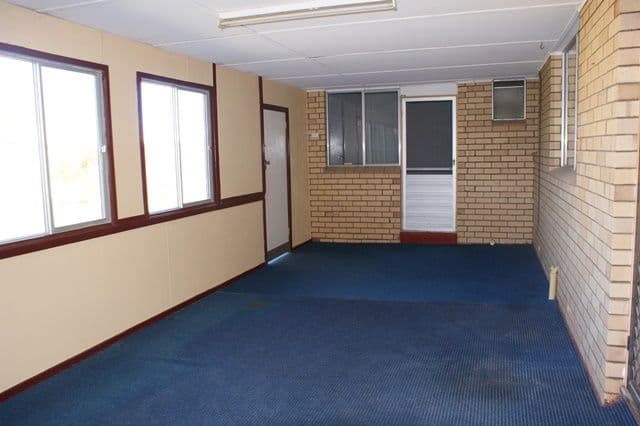 5 Carnarvon Street, PORT DENISON WA 6525, Port Denison - Thumbnail 4