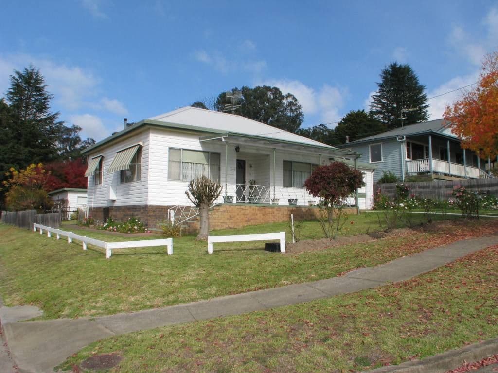 104 Newton Street, ARMIDALE NSW 2350, Armidale - Image 1