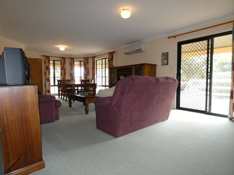 7 Corny Point Road, Corny Point SA 5575, Corny Point - Thumbnail 5
