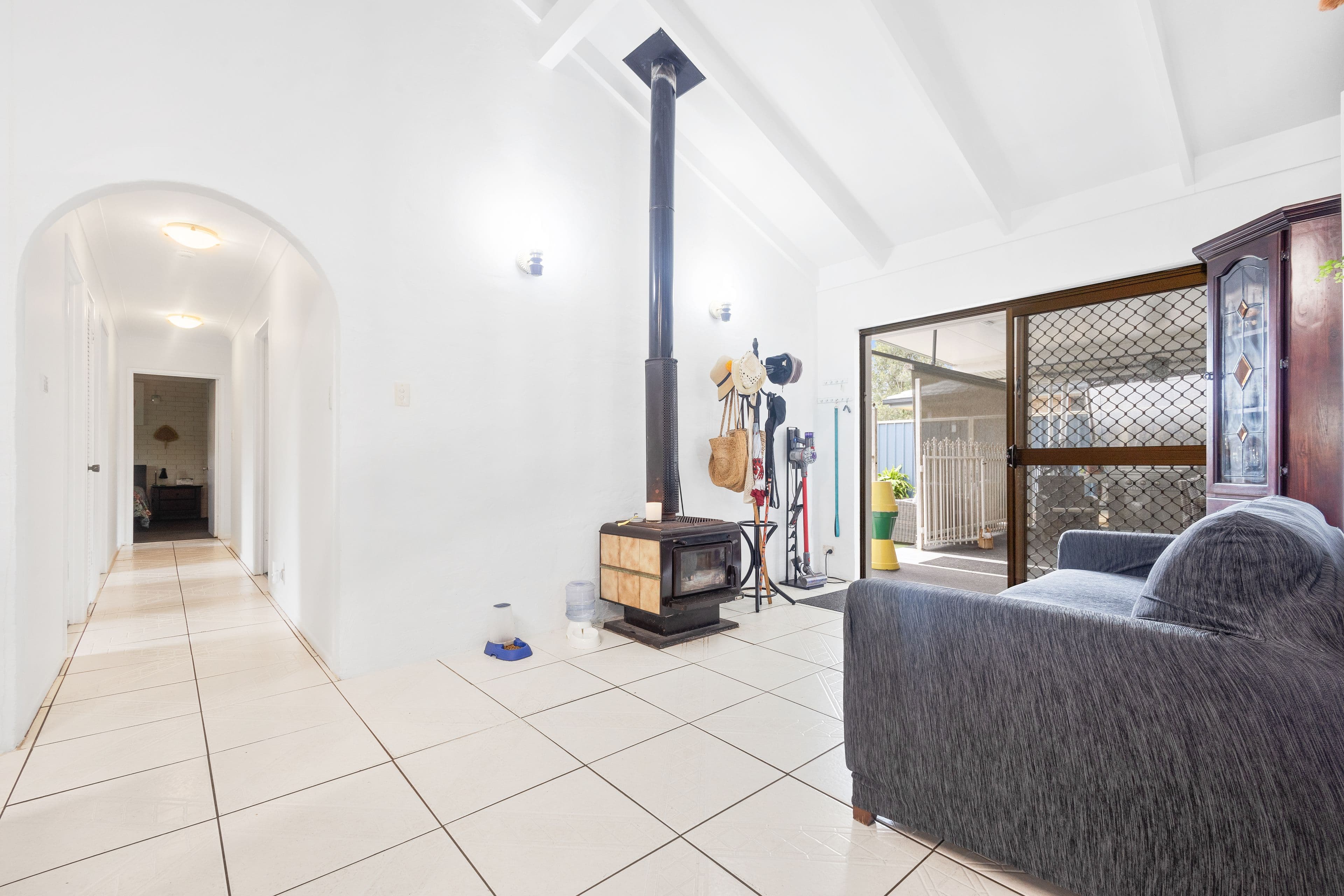 44 Arrakune Crescent, Kallangur QLD 4503, Kallangur - Thumbnail 4