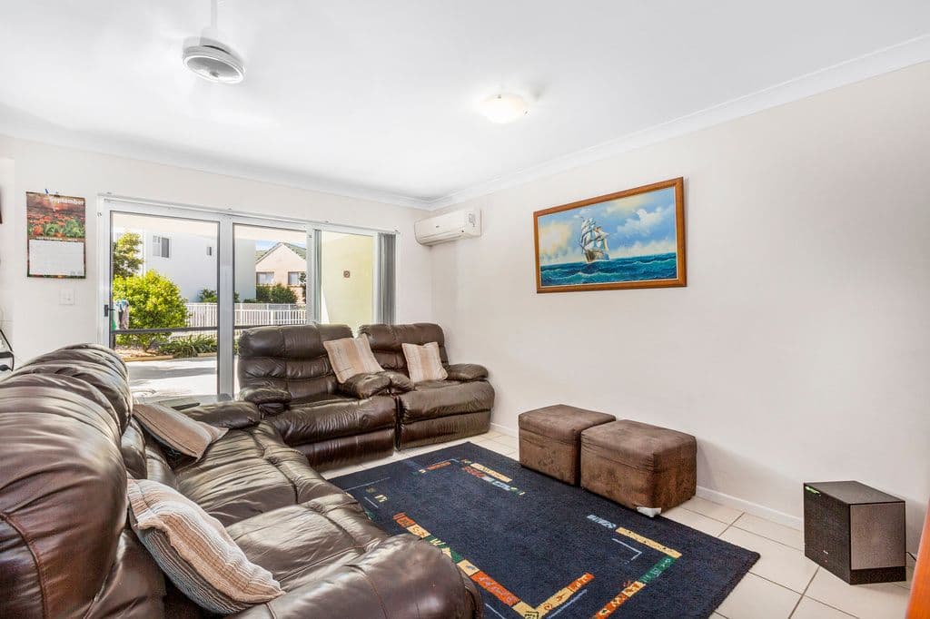 13 Azure Bay Apartments, 33 Lloyd Street, Tweed Heads South NSW 2486, Tweed Heads South - Thumbnail 4