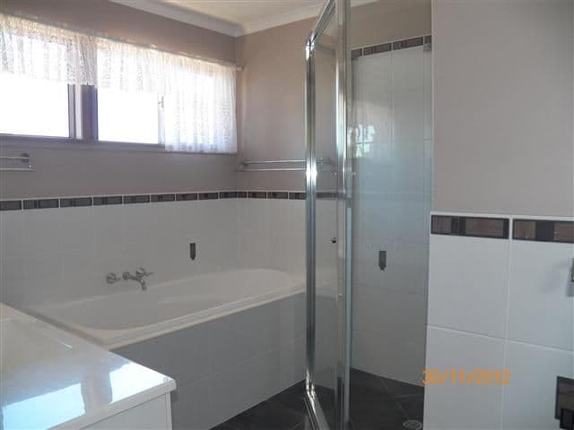 1 Payne Street, CLINTON QLD 4680, Clinton - Thumbnail 7