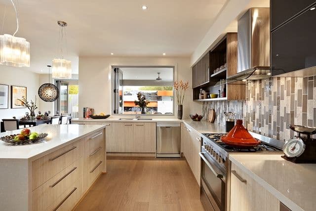 6 Stonegate Drive, EPPING VIC 3076, Epping - Thumbnail 2