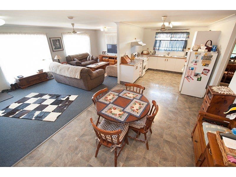 28 Smithwick Street, NORMAN GARDENS QLD 4701, Norman Gardens - Thumbnail 4
