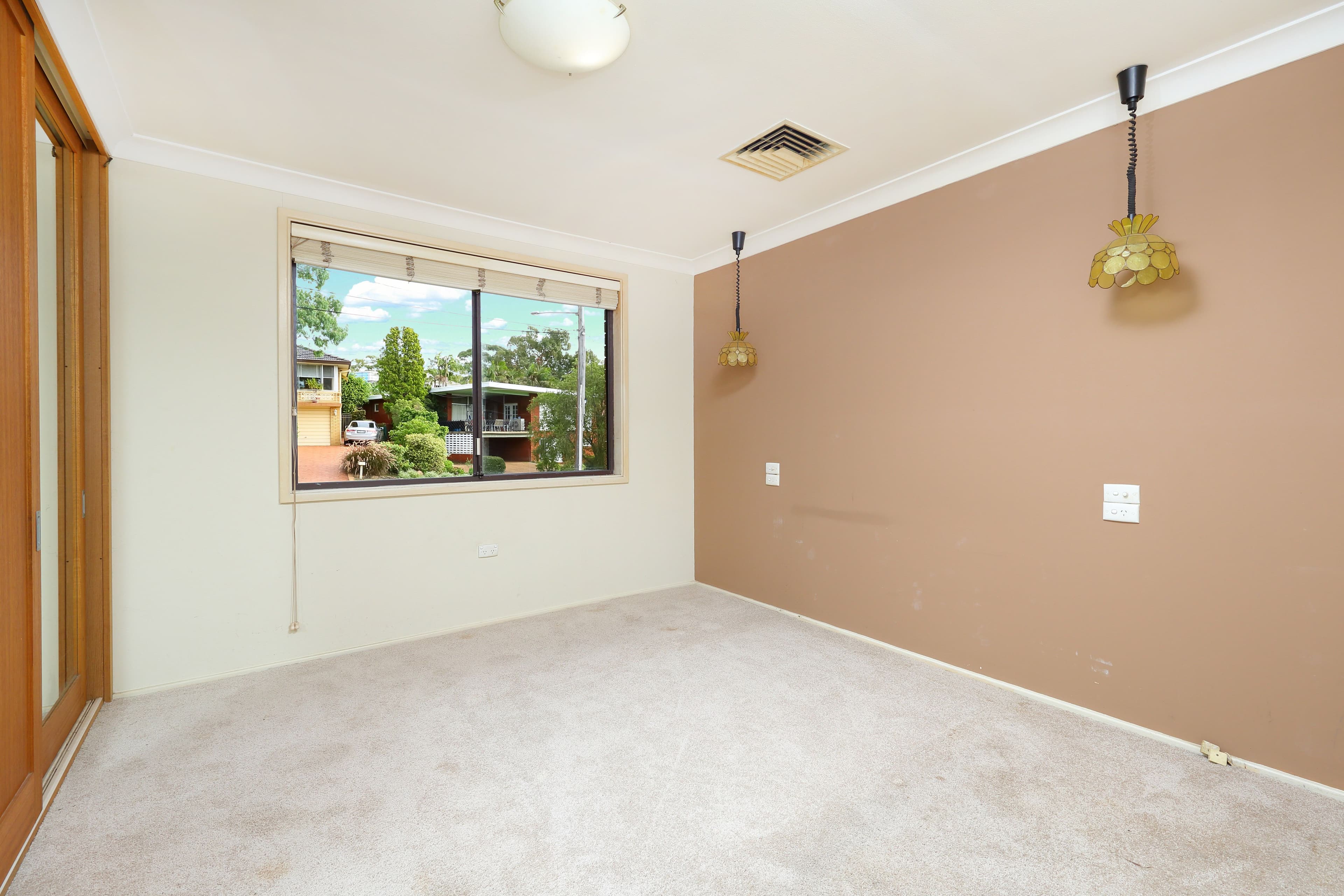 8 Illinga Place, Lugarno NSW 2210, Lugarno - Thumbnail 8