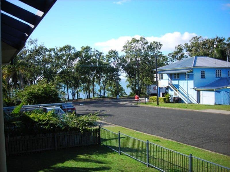 2 Inman Street, Point Vernon QLD 4655, Point Vernon - Thumbnail 2