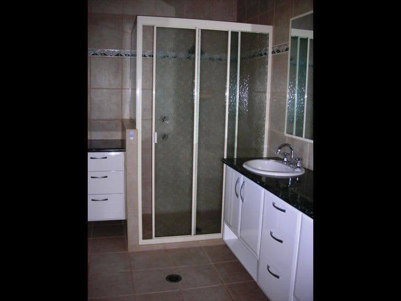 2 Inman Street, Point Vernon QLD 4655, Point Vernon - Thumbnail 3