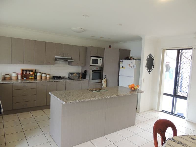 4 Hind Court, BELLMERE QLD 4510, Bellmere - Thumbnail 5