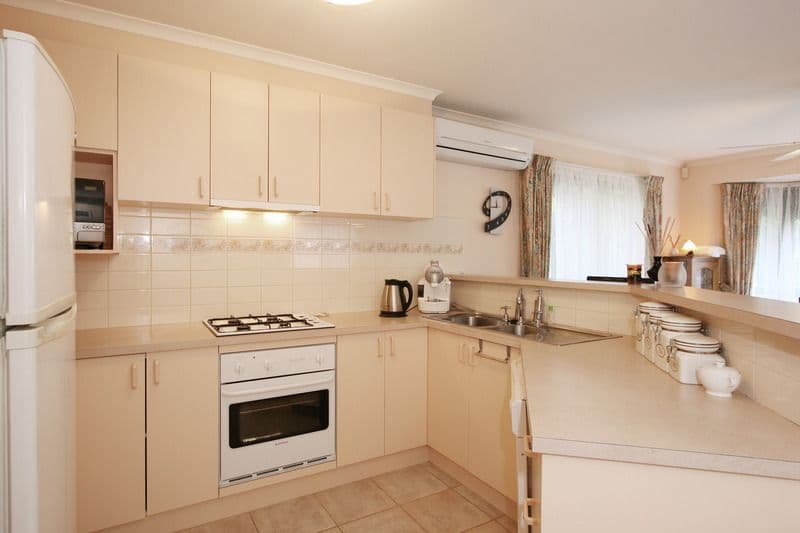 3 Mayfair Court, CHIRNSIDE PARK VIC 3116, Chirnside Park - Thumbnail 4