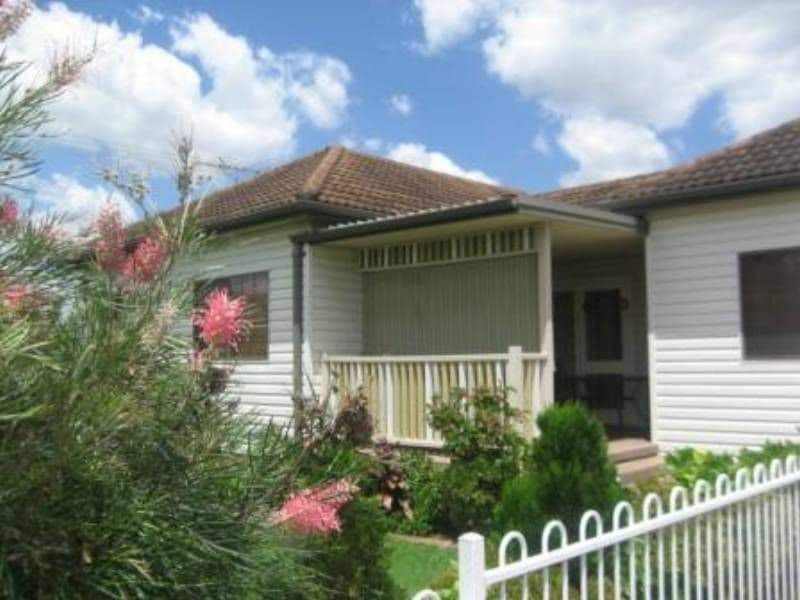 35 Eustace Street, FAIRFIELD HEIGHTS NSW 2165, Fairfield Heights - Thumbnail 3