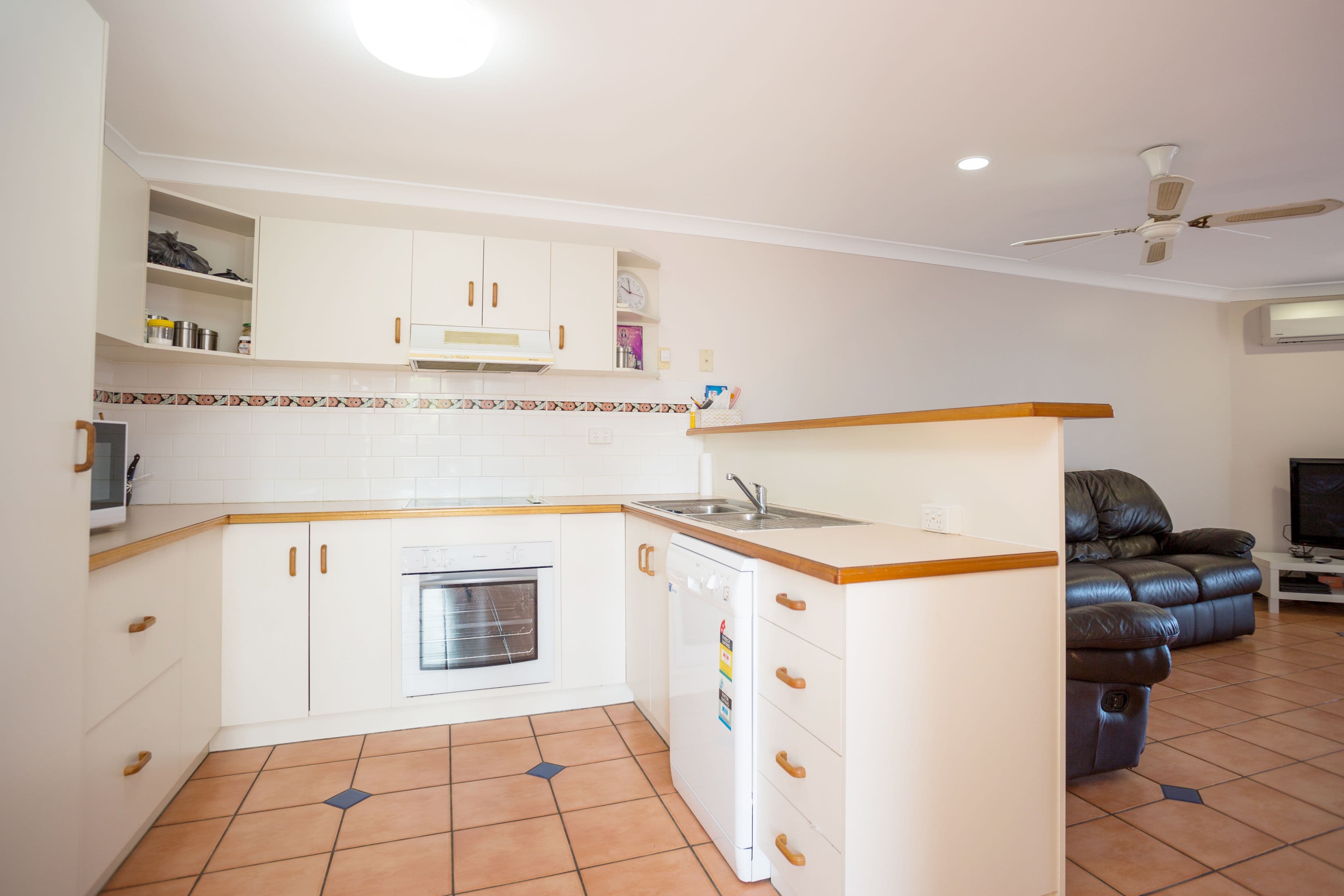 63 Shakespeare Street, East Mackay QLD 4740, East Mackay - Thumbnail 2