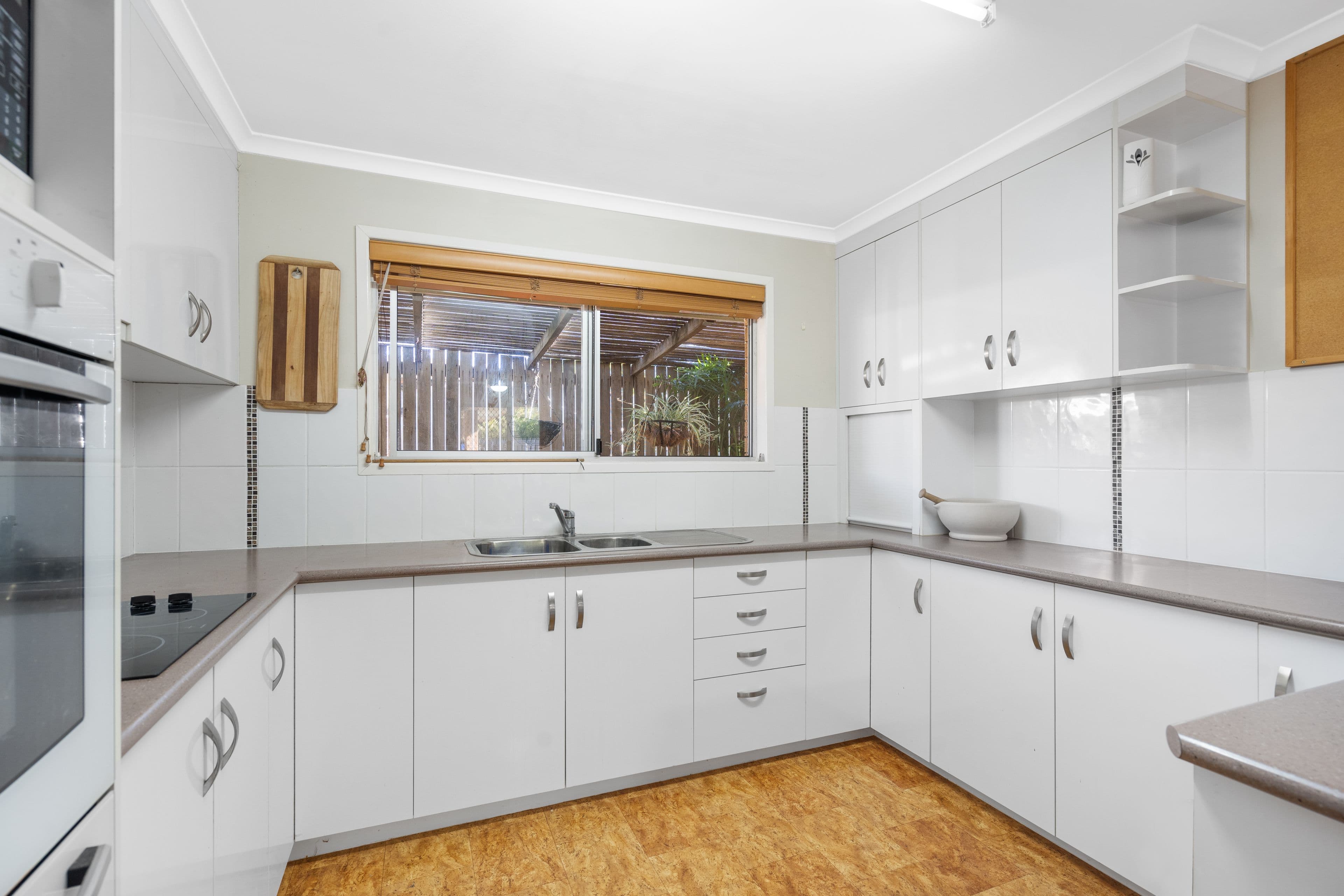 25 Crestview Avenue, Gatton QLD 4343, Gatton - Thumbnail 2