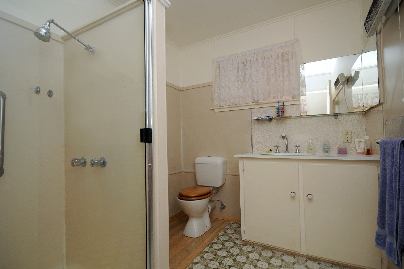 19 Tynedale Avenue, NEWTOWN QLD 4350, Newtown - Thumbnail 8