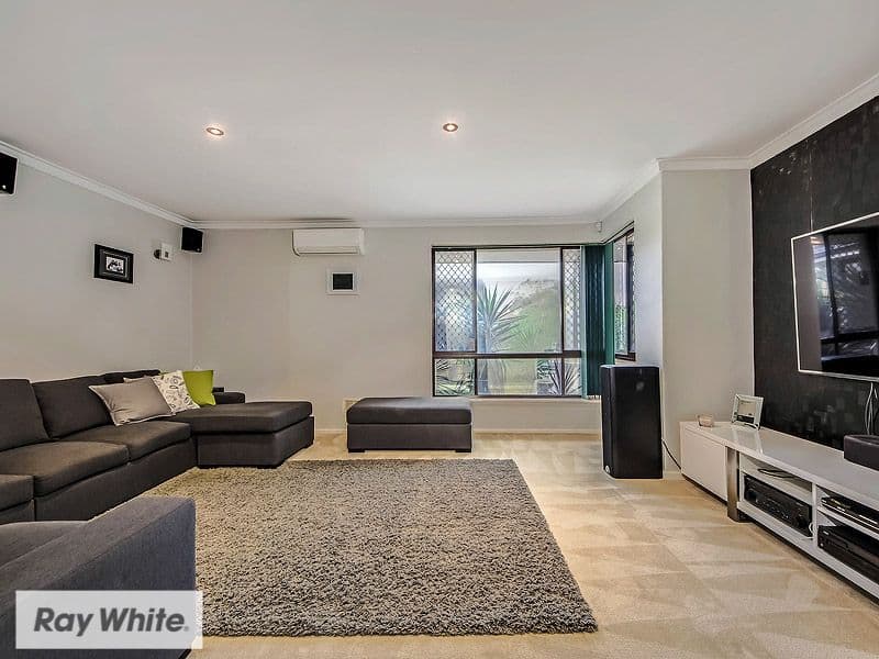 56 Whitworth Avenue, Girrawheen WA 6064, Girrawheen - Thumbnail 3