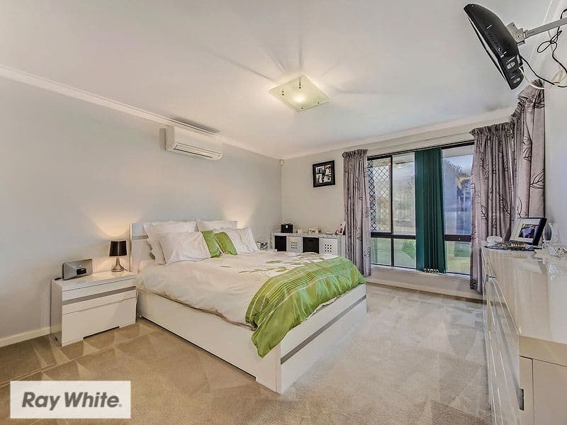56 Whitworth Avenue, Girrawheen WA 6064, Girrawheen - Thumbnail 5