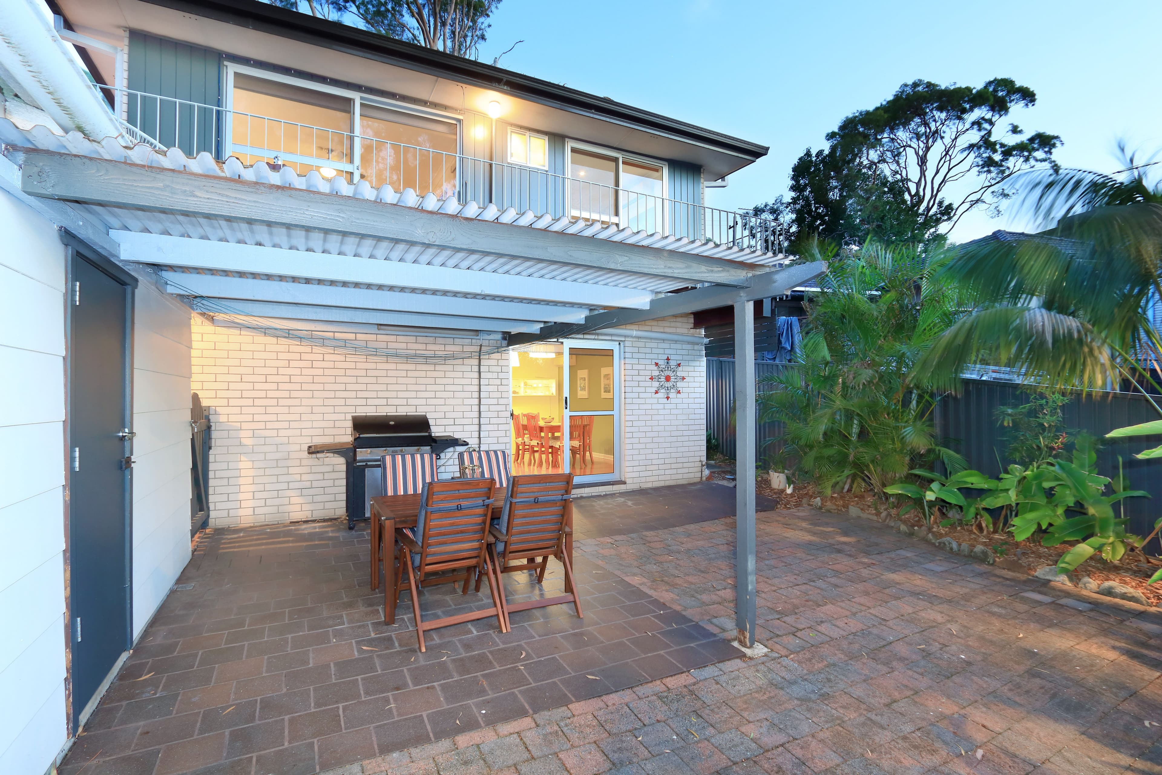 52 Lugarno Parade, Lugarno - Image 1