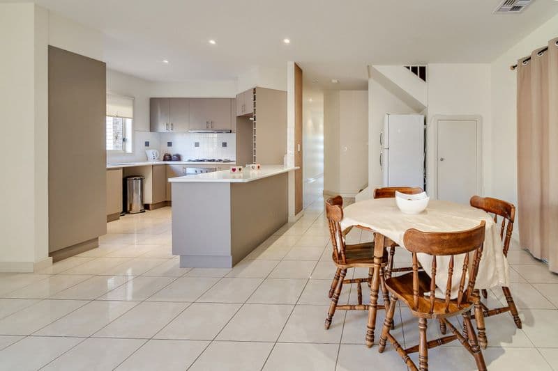 177 The Lakes Boulevard, SOUTH MORANG VIC 3752, South Morang - Thumbnail 4