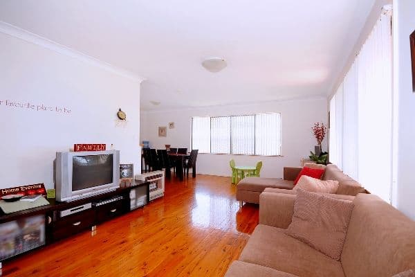 31 Catto Street, CENTENARY HEIGHTS QLD 4350, Centenary Heights - Thumbnail 2