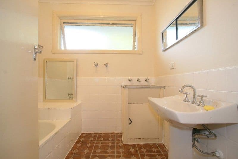 8 Chauvel Street, BENTLEIGH EAST VIC 3165, Bentleigh East - Thumbnail 6