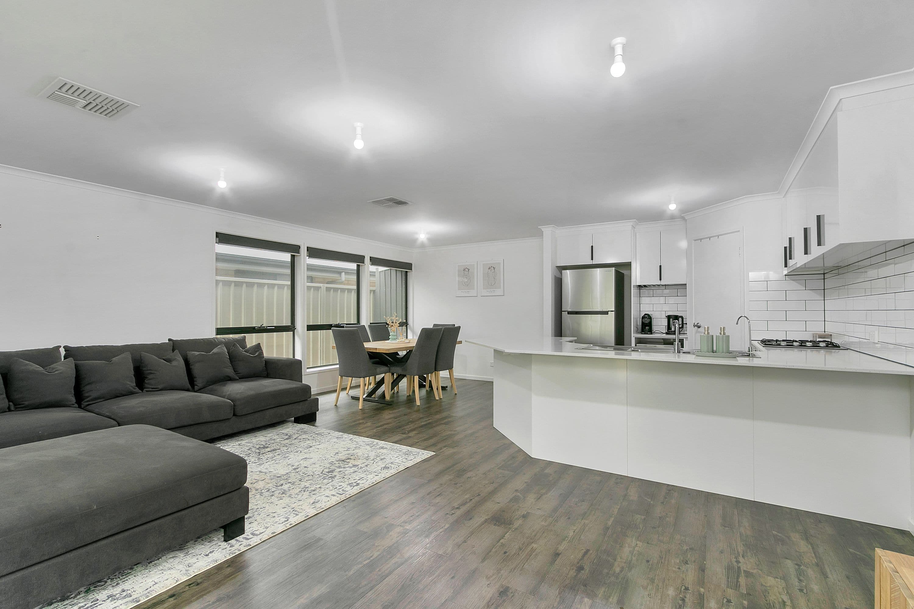 8 Chapel Road, Munno Para West SA 5115, Munno Para West - Thumbnail 2