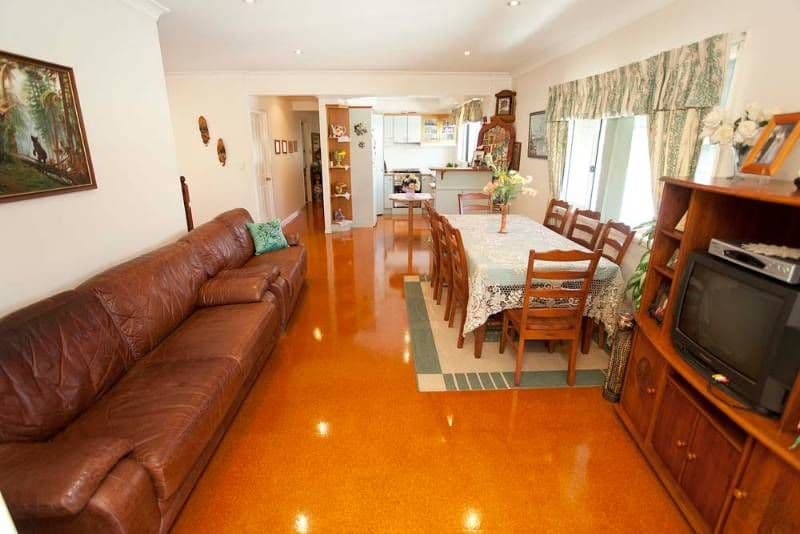14 Gower Street, HOLLAND PARK WEST QLD 4121, Holland Park West - Thumbnail 2