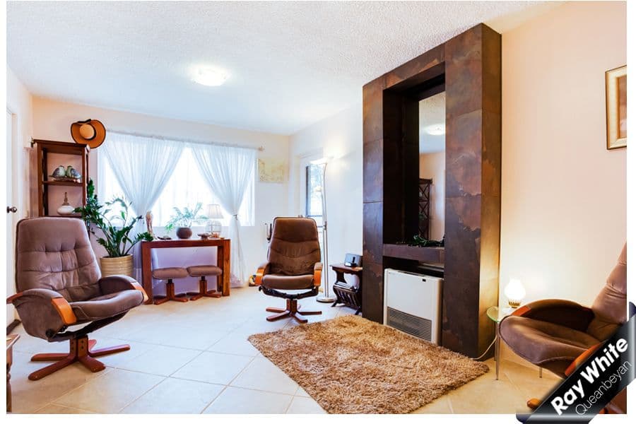 72 Uriarra Road, QUEANBEYAN NSW 2620, Queanbeyan - Thumbnail 4