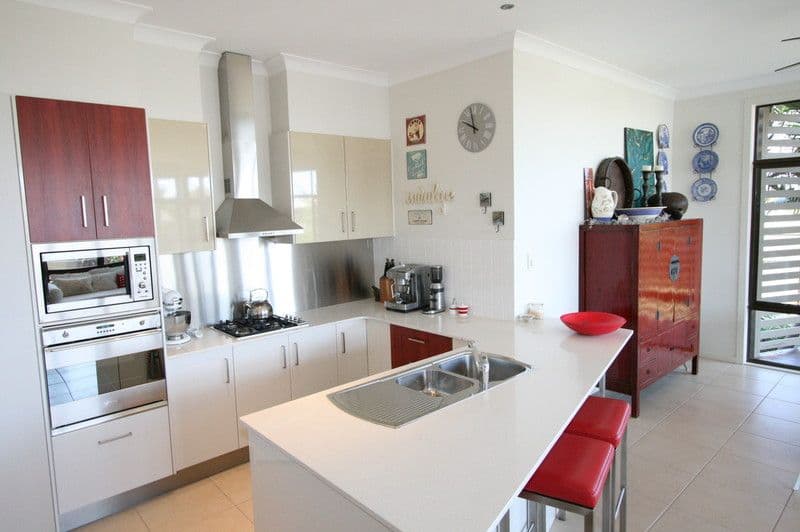 31 Bedarra Street, REDLAND BAY QLD 4165, Redland Bay - Thumbnail 5