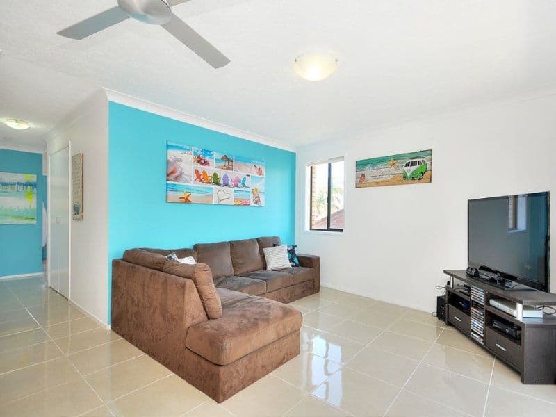 39 Duet Drive, MERMAID WATERS QLD 4218, Mermaid Waters - Thumbnail 4