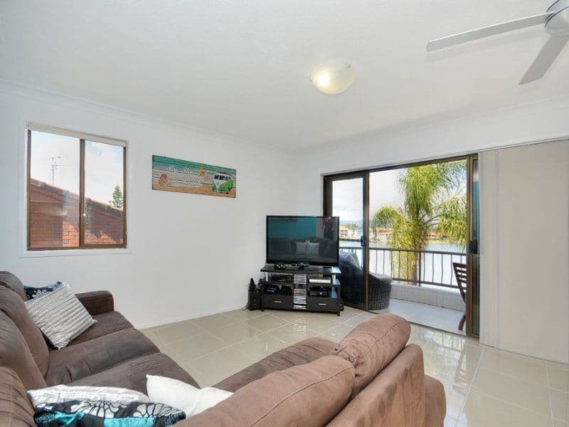 39 Duet Drive, MERMAID WATERS QLD 4218, Mermaid Waters - Thumbnail 7