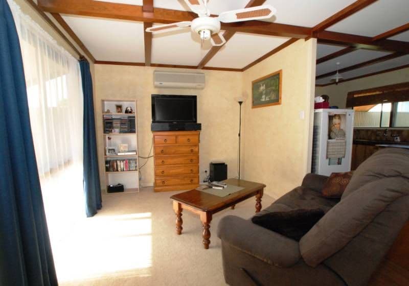 41 Oakley Crescent, ALDINGA BEACH SA 5173, Aldinga Beach - Thumbnail 2
