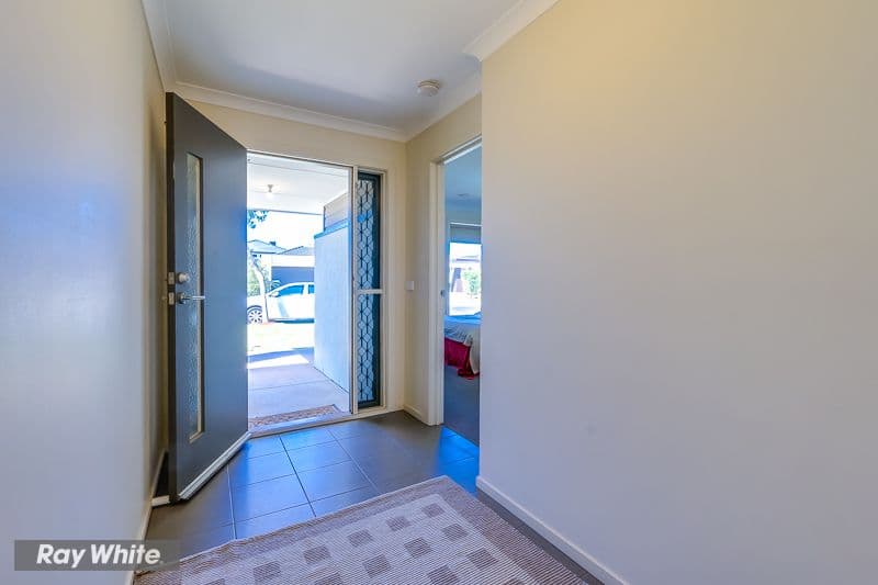 79 Hamish Drive, Tarneit VIC 3029, Tarneit - Thumbnail 2