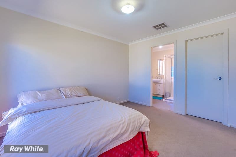 79 Hamish Drive, Tarneit VIC 3029, Tarneit - Thumbnail 3