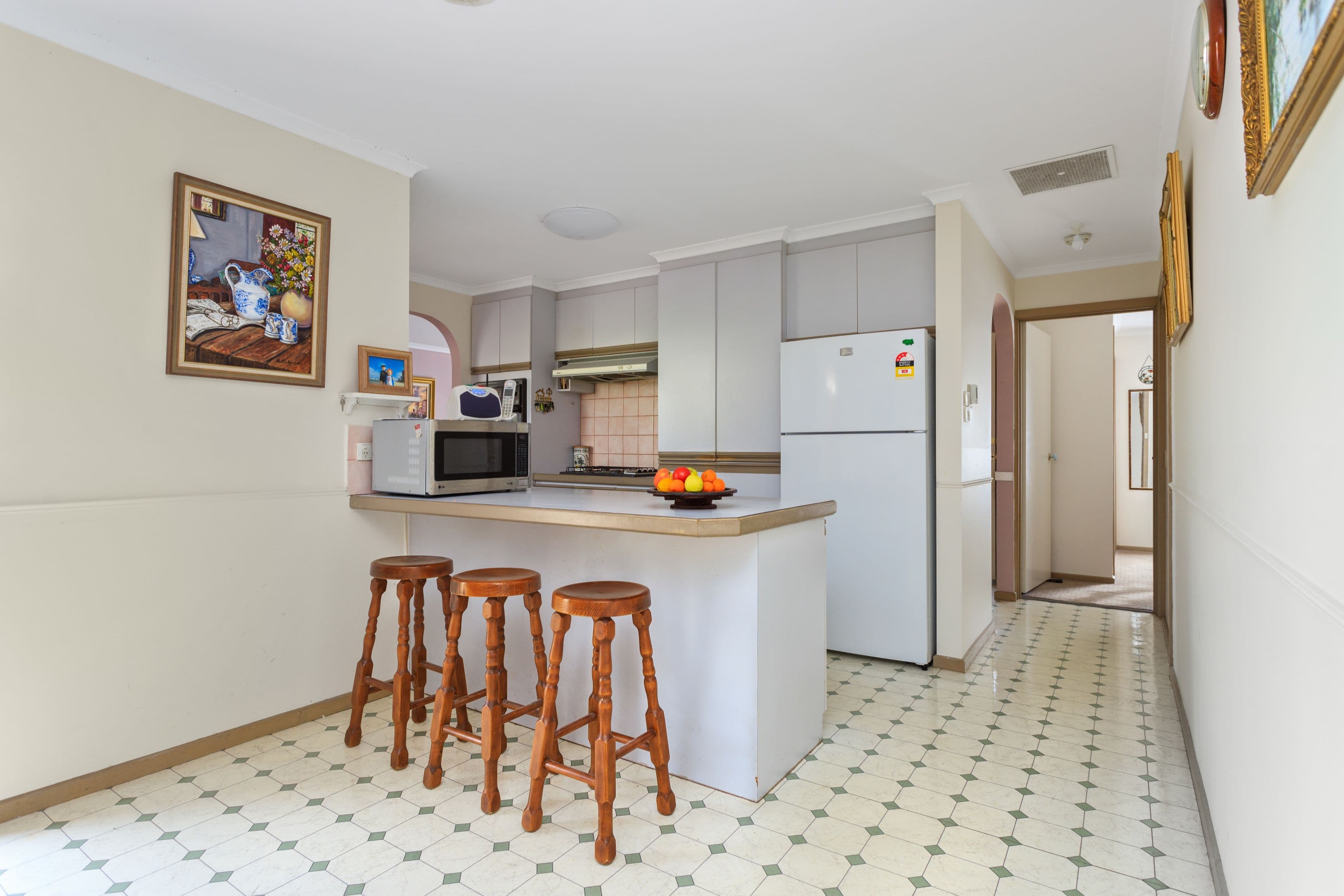 6 St Leger Place, Epping VIC 3076, Epping - Thumbnail 3