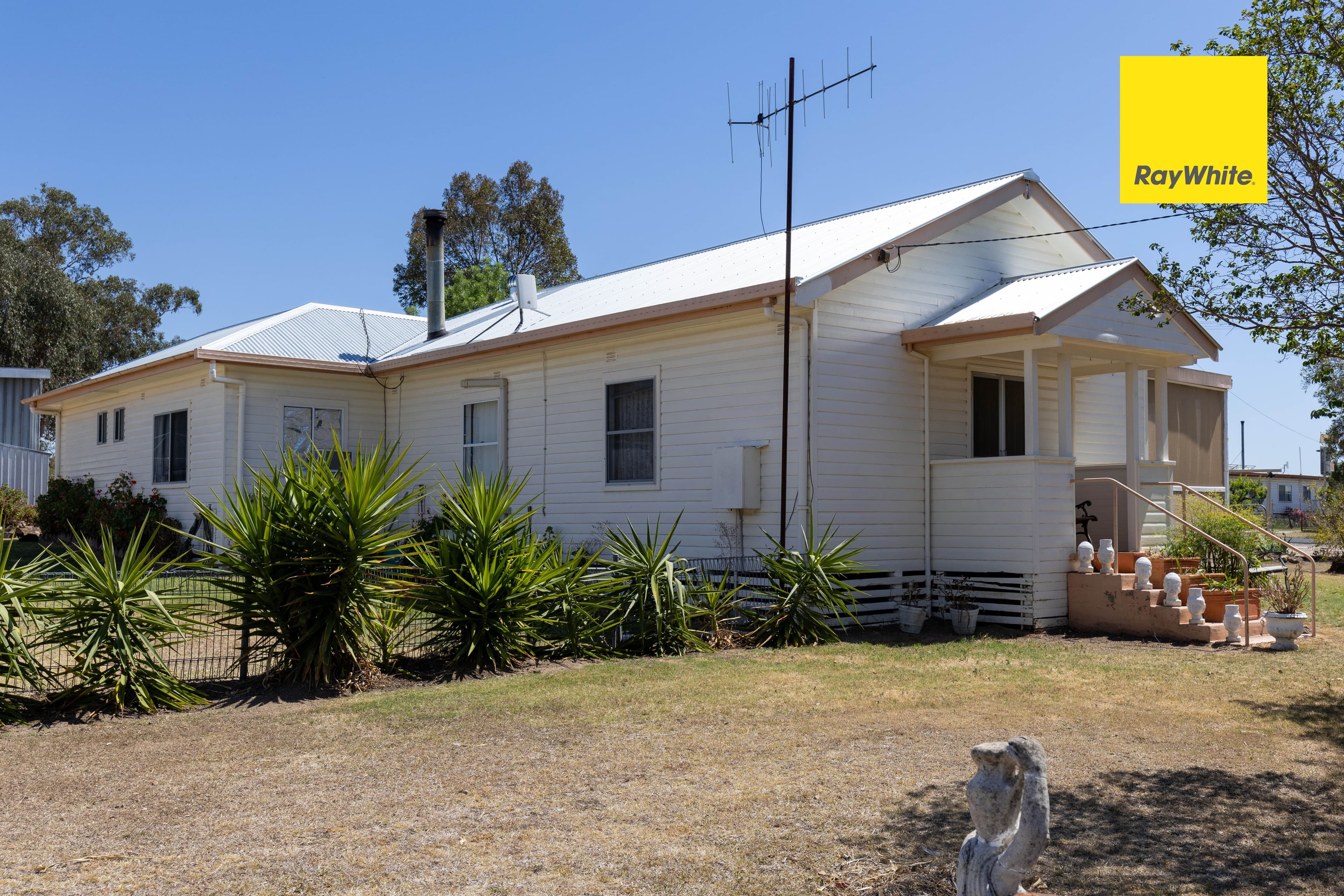 67 Inverell Street, Ashford NSW 2361, Ashford - Image 1