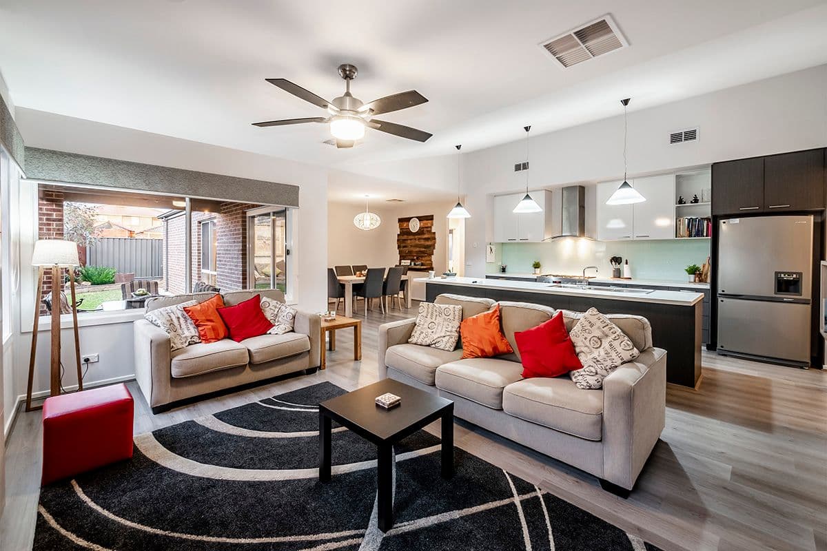 20 Eros Crescent, Cranbourne West VIC 3977, Cranbourne West - Thumbnail 2
