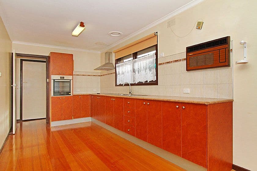 15 Dallas Drive, LALOR VIC 3075, Lalor - Thumbnail 2