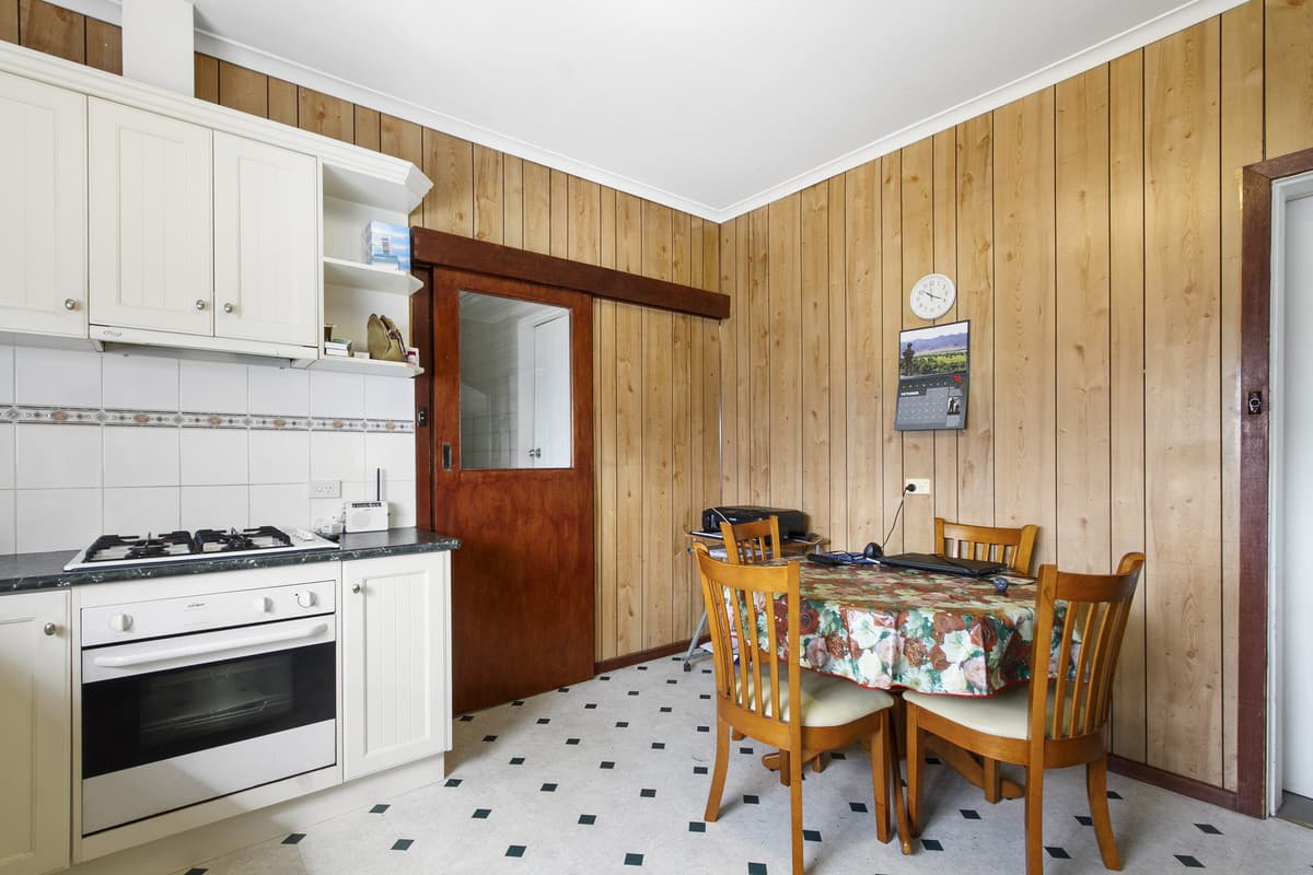 8 Tulloch Street, MORWELL VIC 3840, Morwell - Thumbnail 4