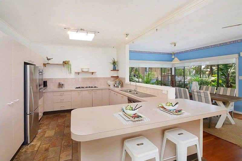 37 Restella Avenue, Davistown - Thumbnail 3
