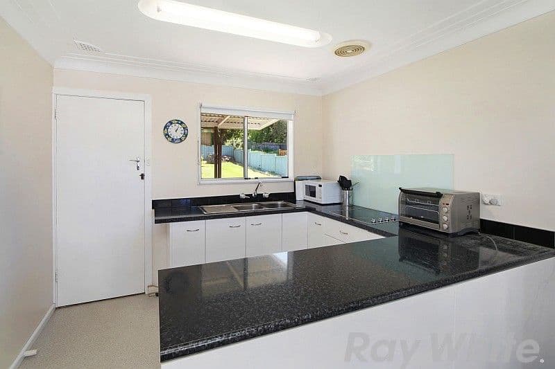 34 Delia Avenue, Budgewoi - Thumbnail 2