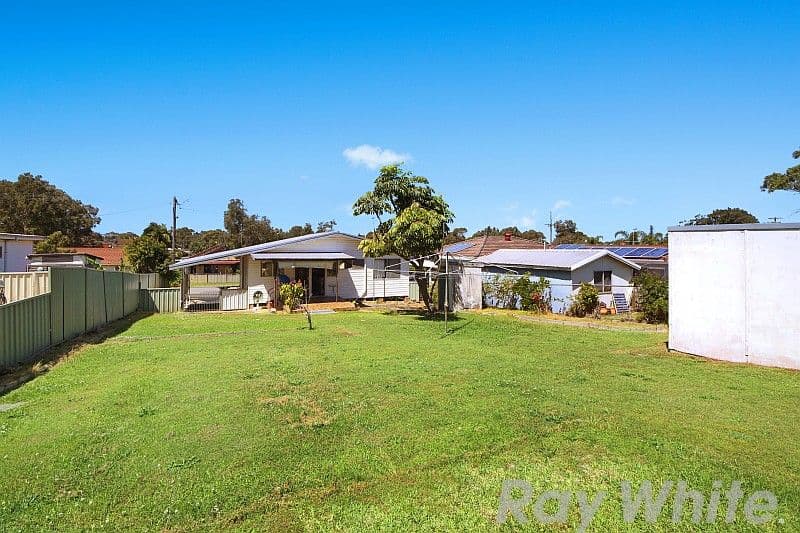 34 Delia Avenue, Budgewoi - Thumbnail 3