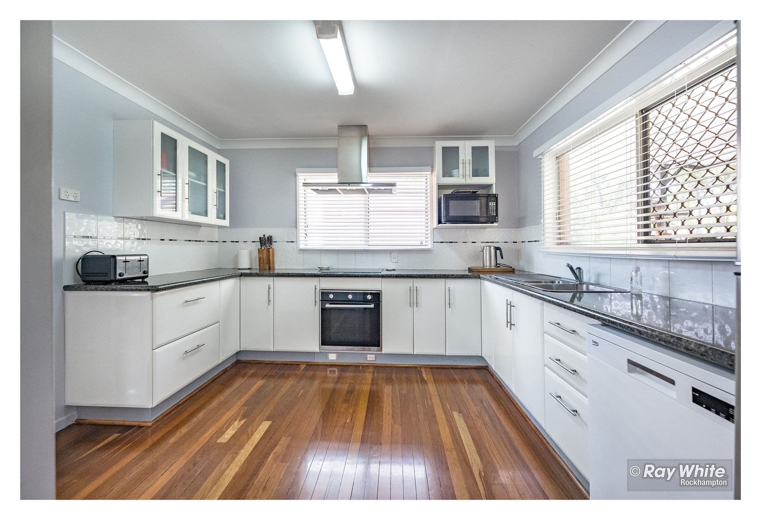 9 Peatey Street, Norman Gardens QLD 4701, Norman Gardens - Thumbnail 3