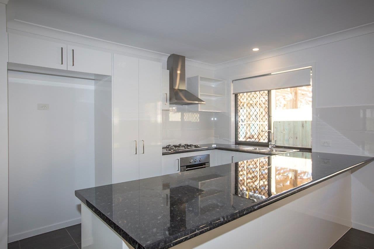 8 Firetail Street, Deebing Heights QLD 4306, Deebing Heights - Thumbnail 2