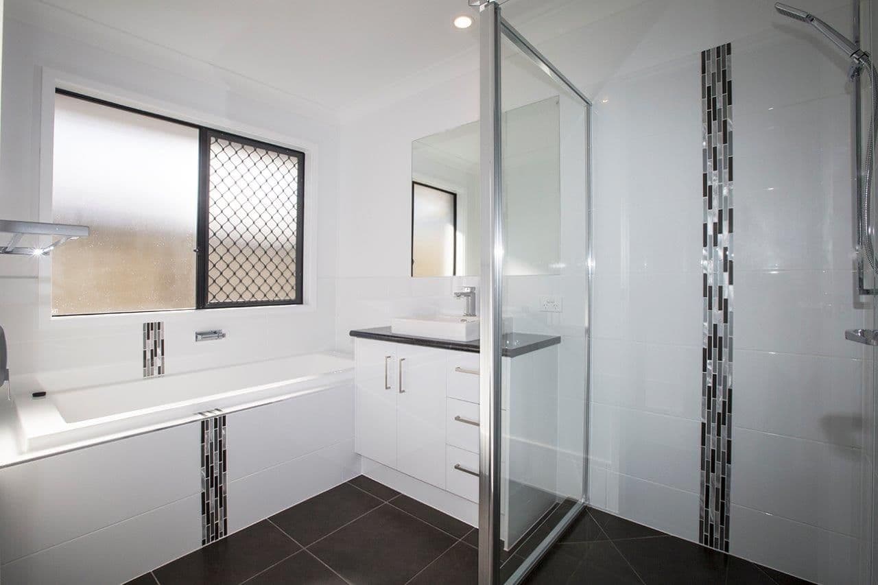 8 Firetail Street, Deebing Heights QLD 4306, Deebing Heights - Thumbnail 3